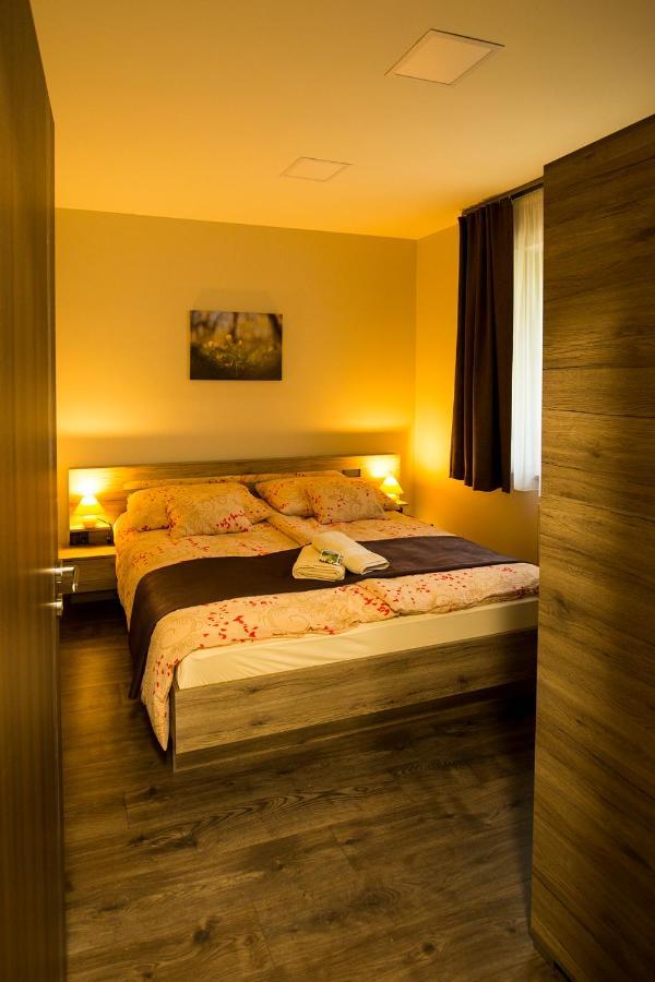 Tarján Bodzahaz Apartman מראה חיצוני תמונה