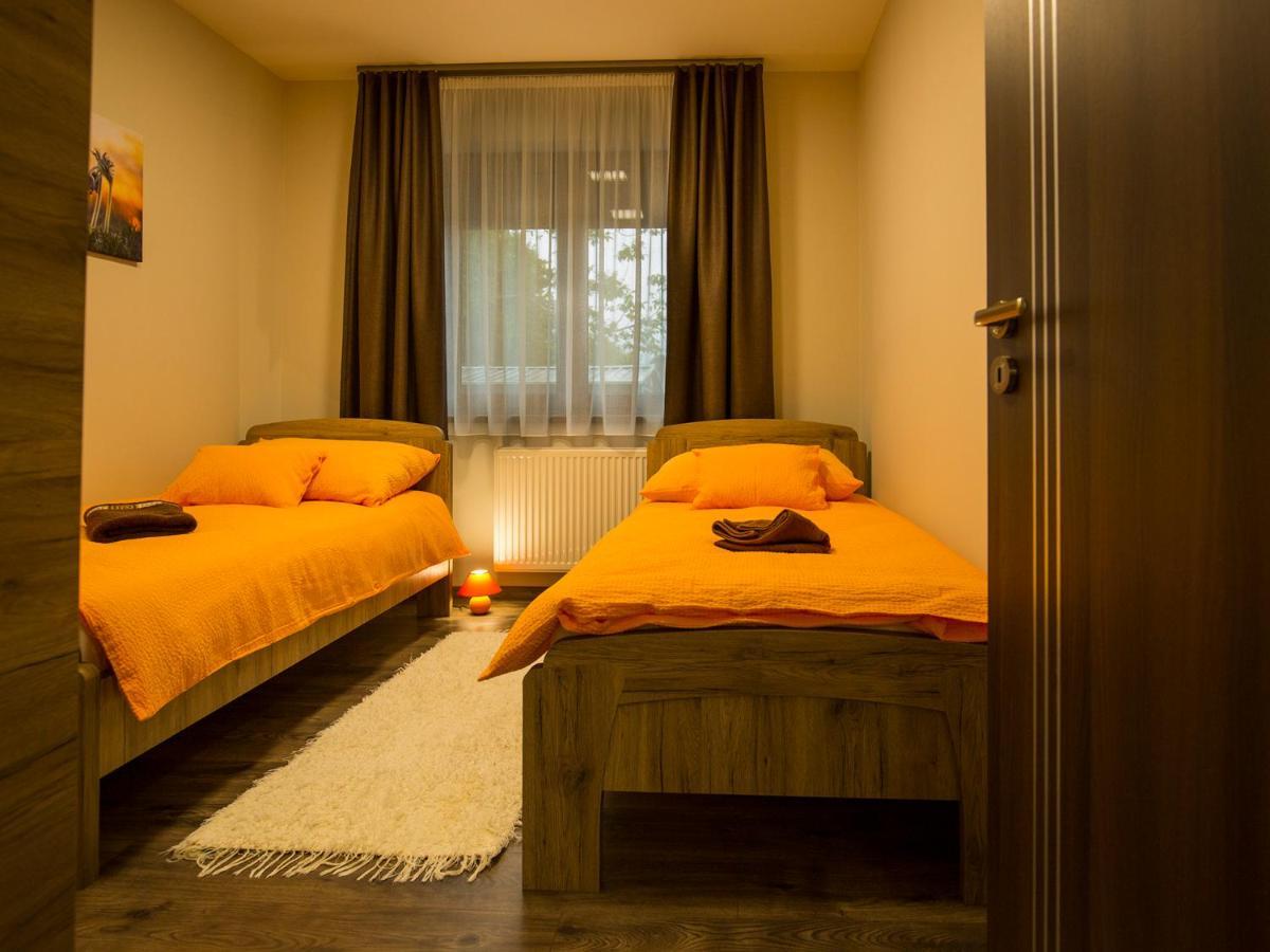 Tarján Bodzahaz Apartman מראה חיצוני תמונה